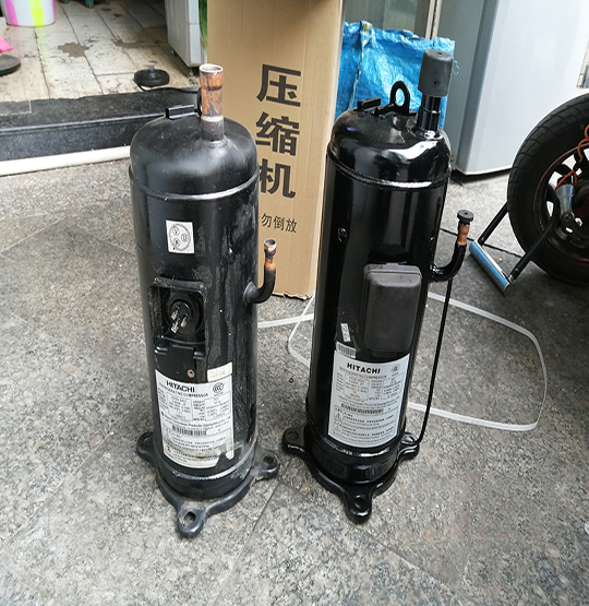 布尔津中央空调压缩机的更换维修